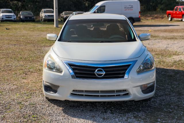 used 2014 Nissan Altima car, priced at $5,500