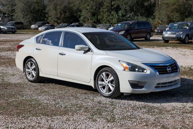 used 2014 Nissan Altima car, priced at $5,500