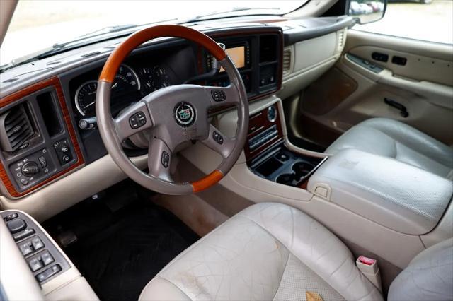 used 2004 Cadillac Escalade car, priced at $6,900