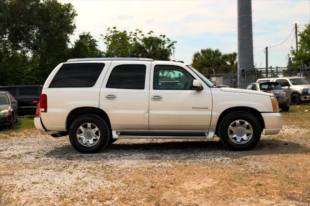 used 2004 Cadillac Escalade car, priced at $6,900
