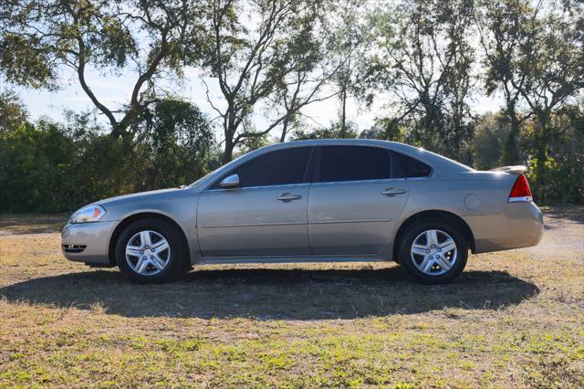 used 2009 Chevrolet Impala car, priced at $3,900