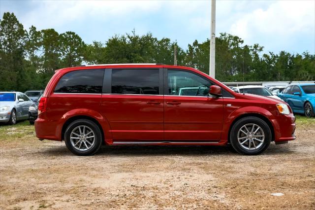 used 2014 Dodge Grand Caravan car, priced at $7,500