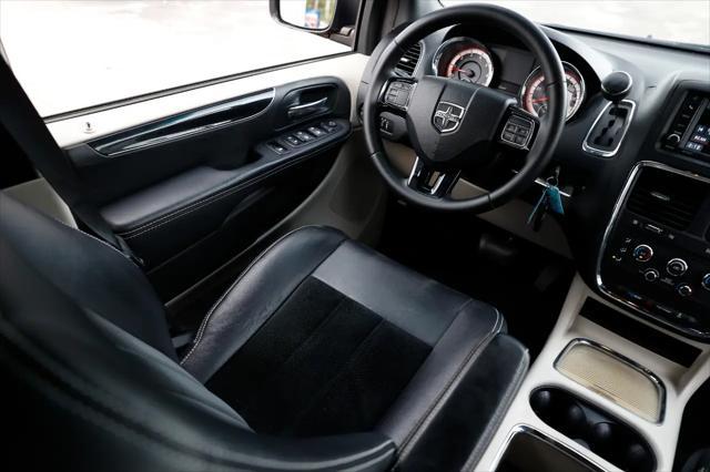used 2014 Dodge Grand Caravan car, priced at $7,500