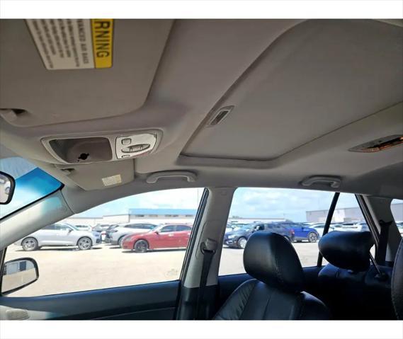 used 2009 Kia Rondo car, priced at $2,900