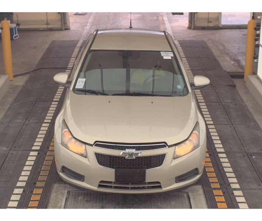 used 2014 Chevrolet Cruze car, priced at $3,900