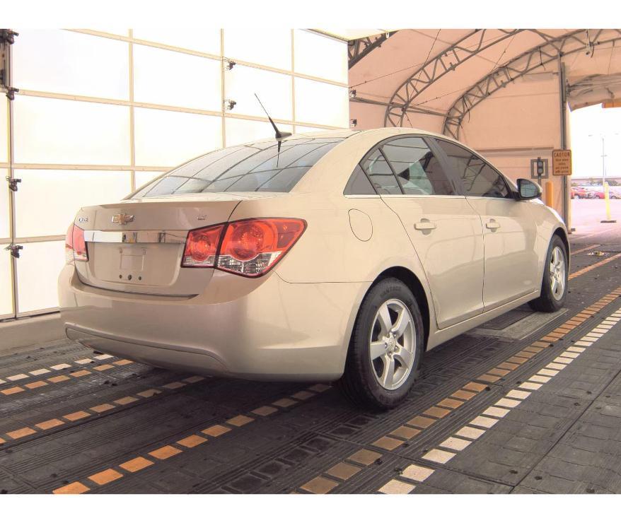 used 2014 Chevrolet Cruze car, priced at $3,900