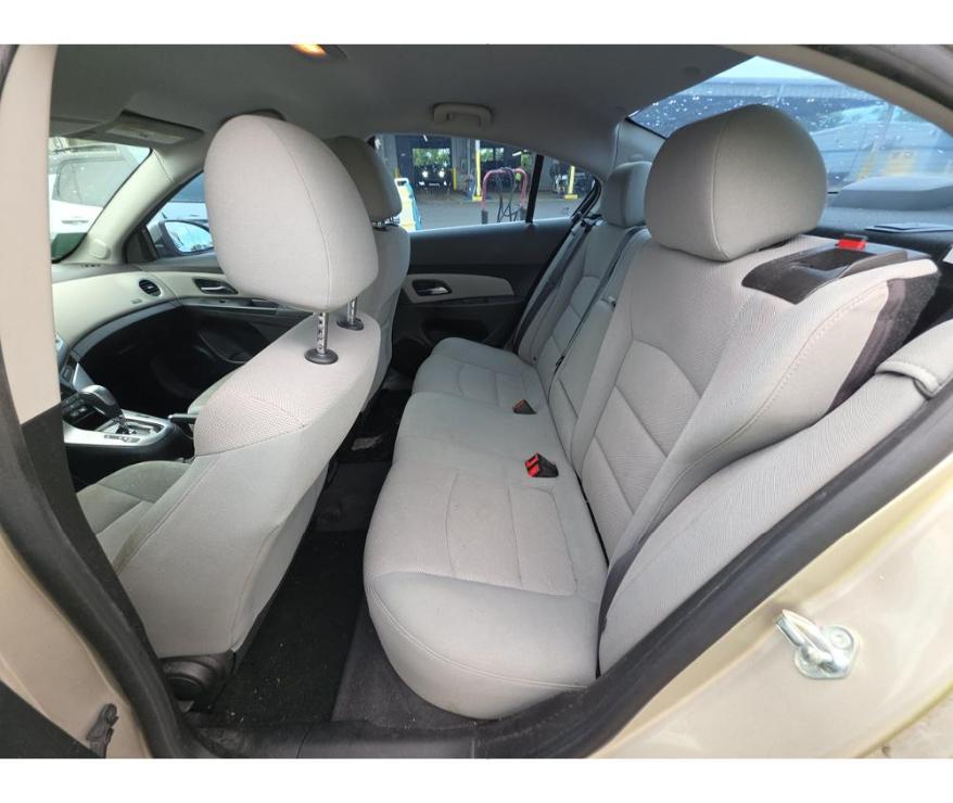 used 2014 Chevrolet Cruze car, priced at $3,900