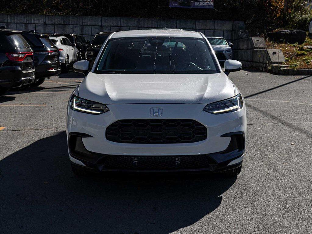 used 2025 Honda HR-V car, priced at $25,990