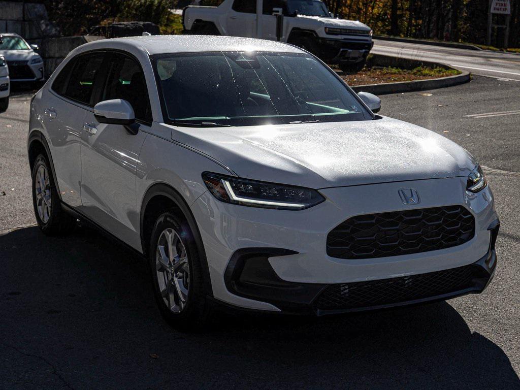 used 2025 Honda HR-V car, priced at $25,990