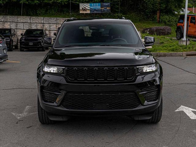 used 2022 Jeep Grand Cherokee car, priced at $32,990