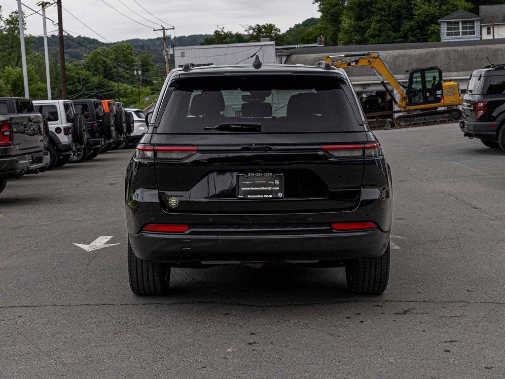 used 2022 Jeep Grand Cherokee car, priced at $31,890