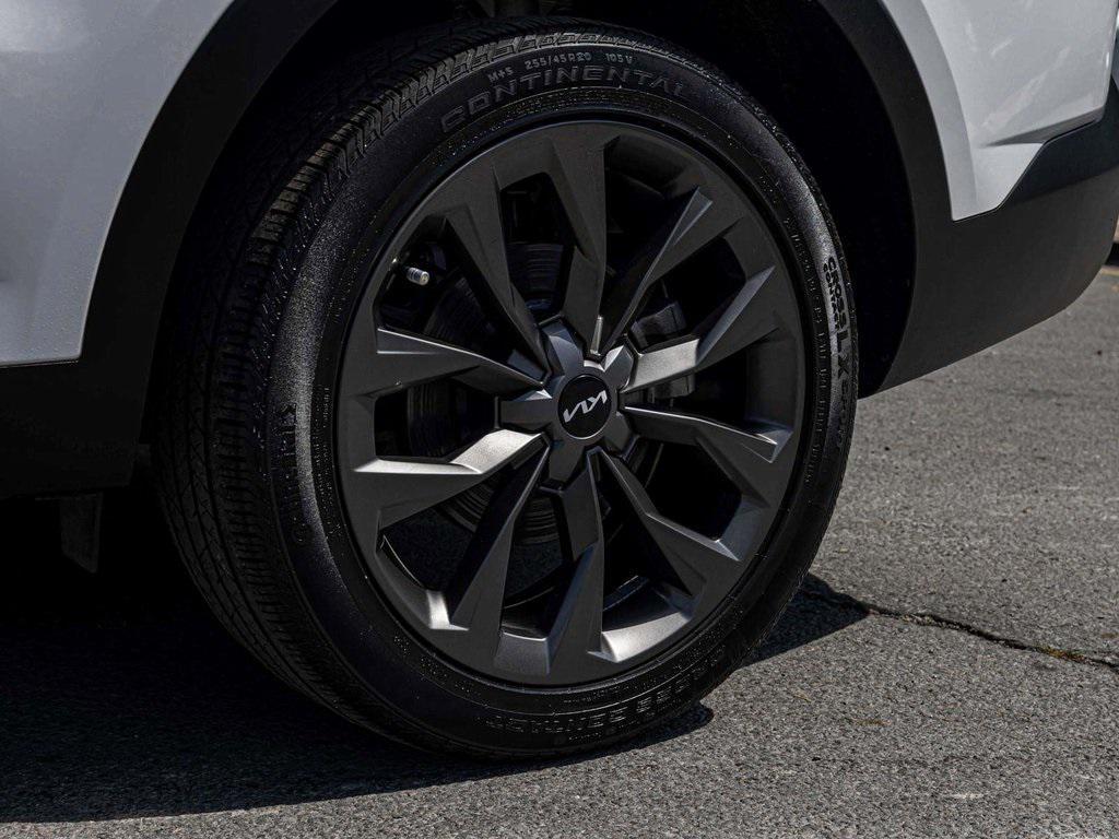 used 2023 Kia Sorento car, priced at $29,890