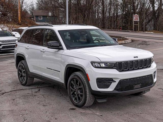 new 2024 Jeep Grand Cherokee car, priced at $39,381