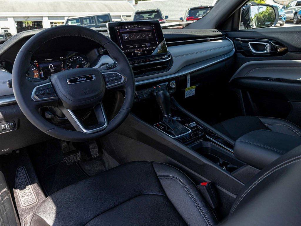 new 2025 Jeep Compass car, priced at $32,136