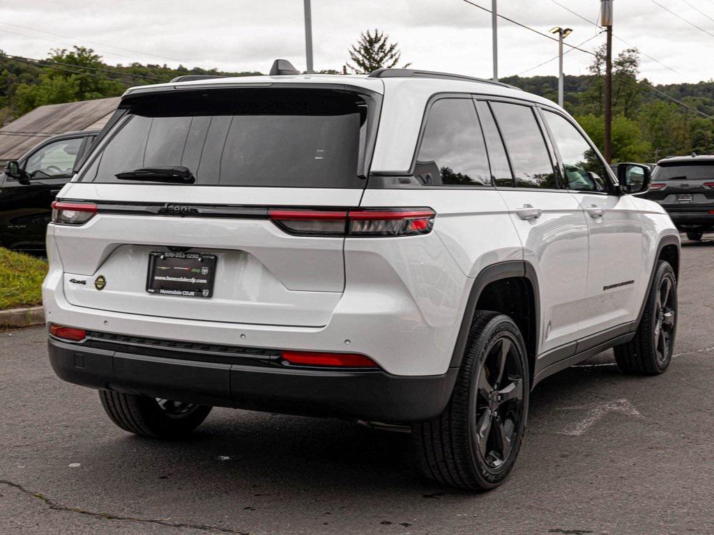used 2024 Jeep Grand Cherokee car, priced at $35,990