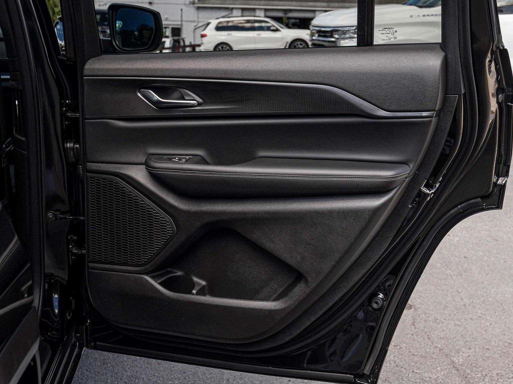 new 2025 Jeep Grand Cherokee L car, priced at $42,493