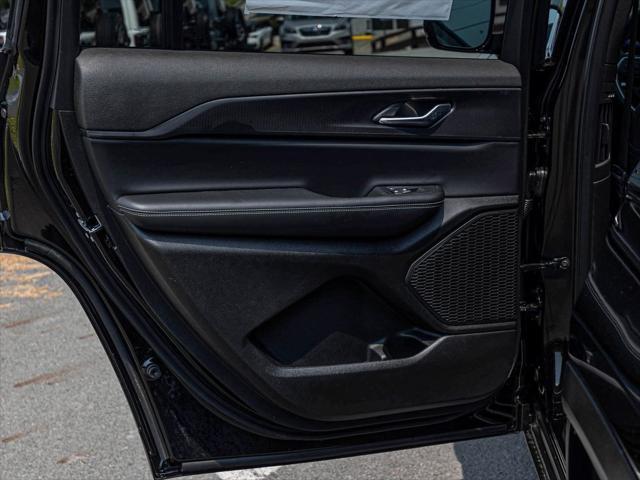 new 2025 Jeep Grand Cherokee L car