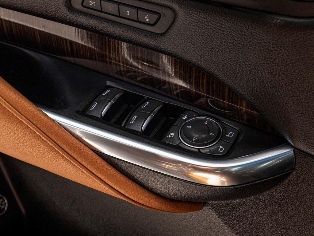 used 2022 Cadillac XT4 car, priced at $28,240