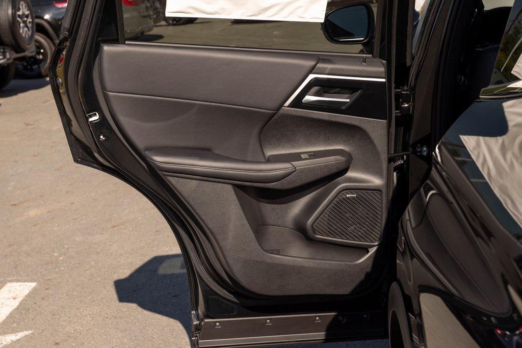 used 2025 Mitsubishi Outlander car, priced at $33,450