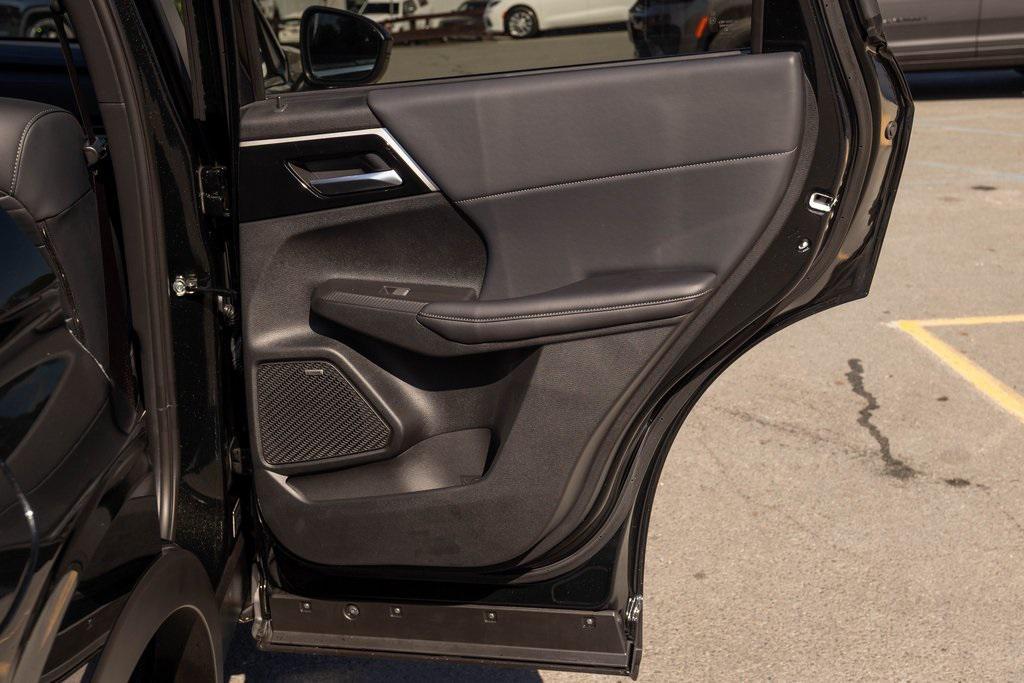 used 2025 Mitsubishi Outlander car, priced at $33,450