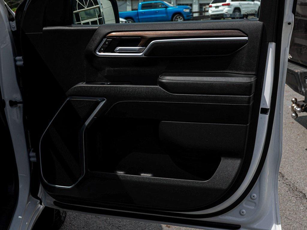 used 2022 Chevrolet Silverado 1500 car, priced at $36,240