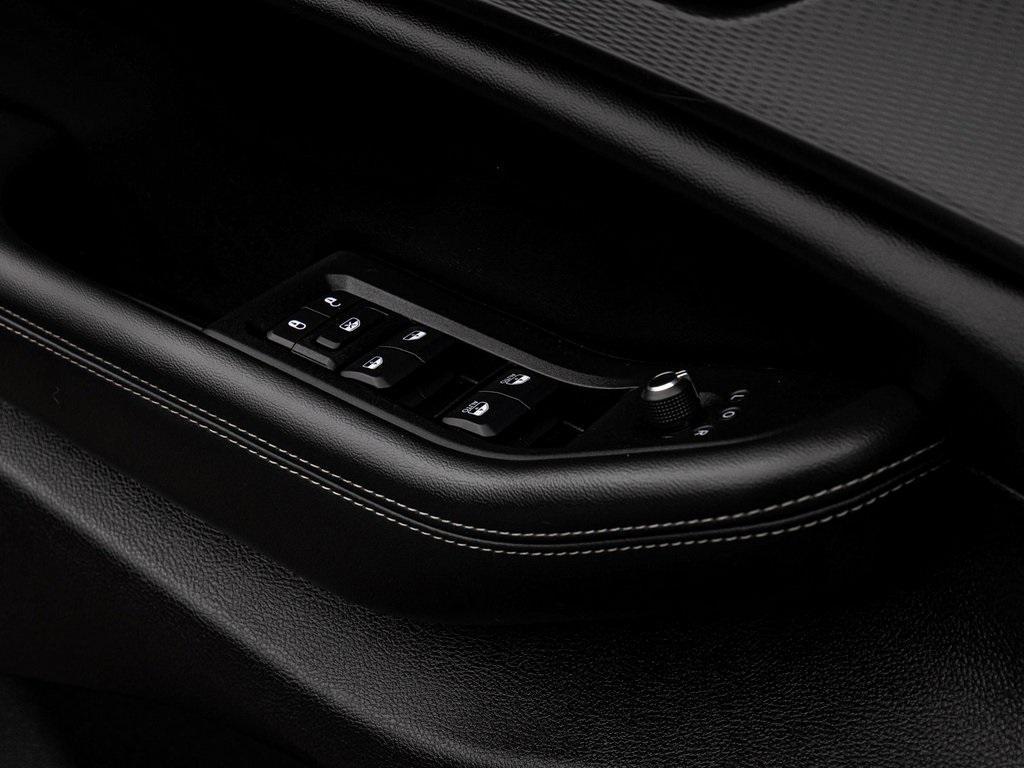 used 2024 Jeep Grand Cherokee car, priced at $32,990