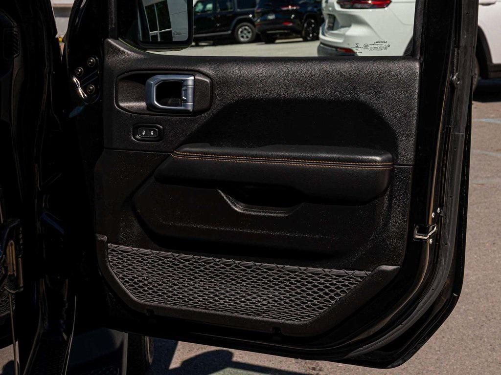 used 2022 Jeep Gladiator car, priced at $38,990