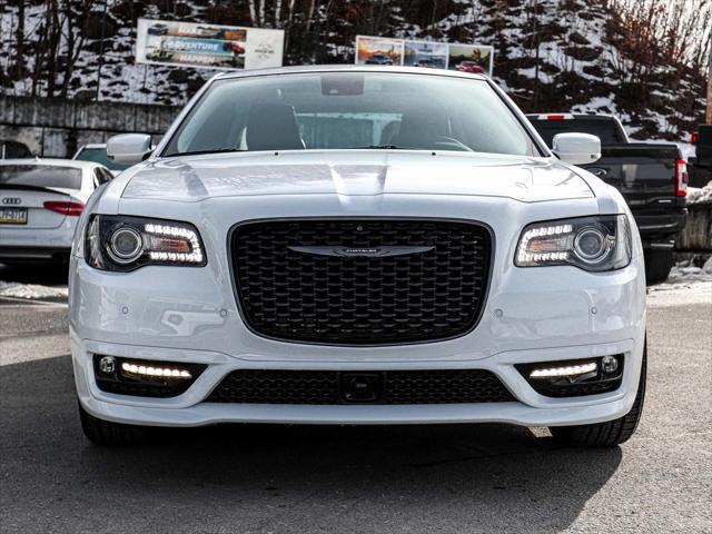 new 2023 Chrysler 300 car, priced at $44,281