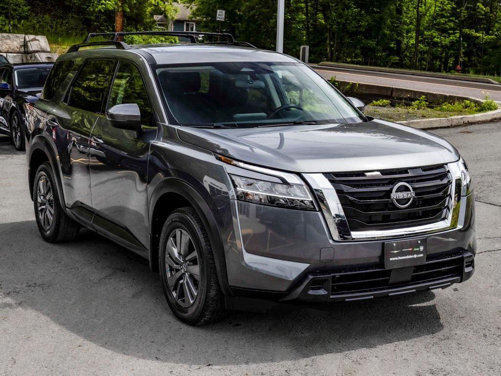 used 2022 Nissan Pathfinder car, priced at $27,450