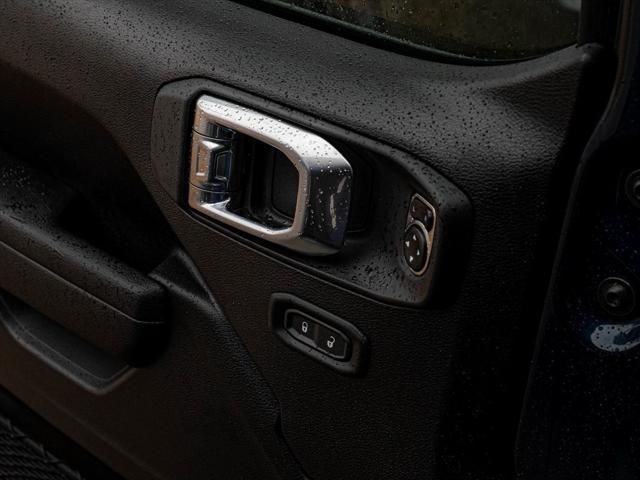 new 2025 Jeep Wrangler 4xe car