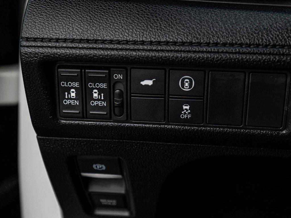 used 2023 Honda Odyssey car, priced at $32,240