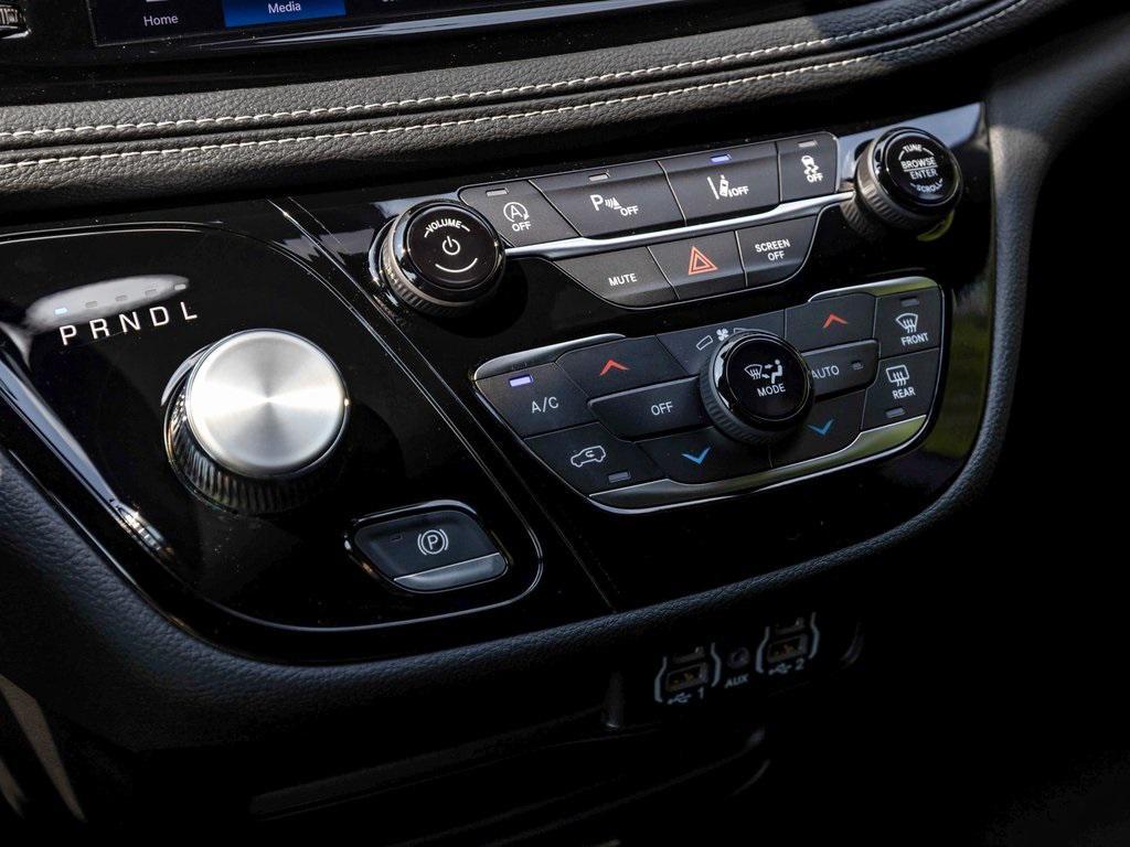new 2025 Chrysler Pacifica car, priced at $41,125