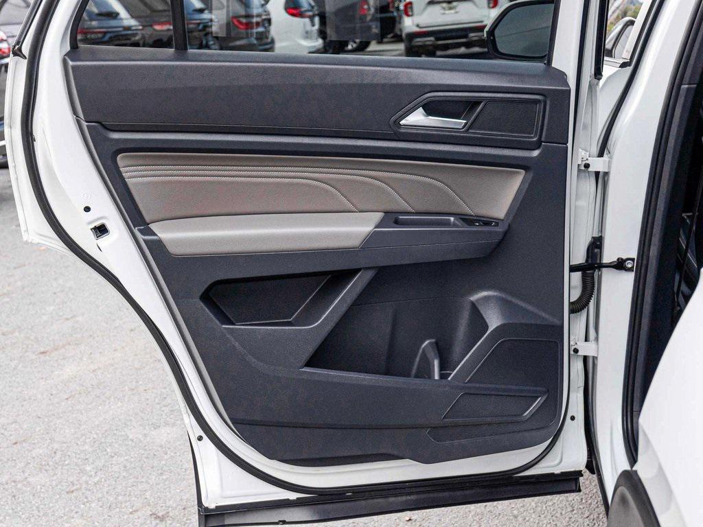 used 2021 Volkswagen Atlas Cross Sport car, priced at $26,450