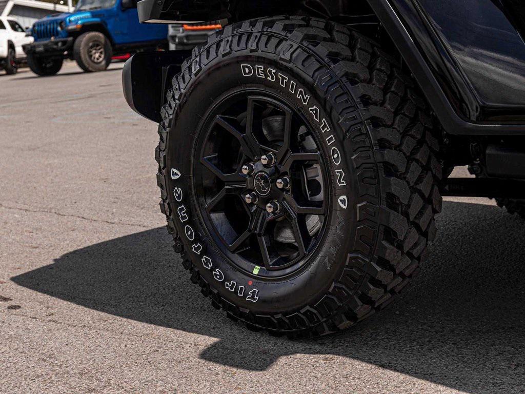 new 2025 Jeep Gladiator car, priced at $49,389