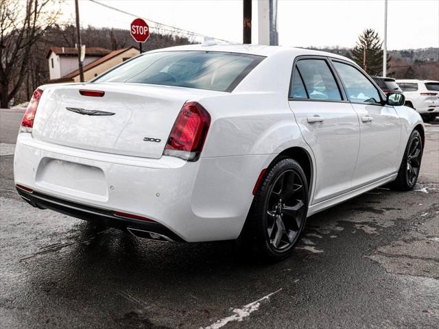 new 2023 Chrysler 300 car, priced at $44,281