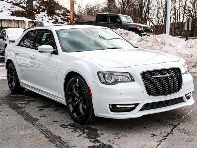 new 2023 Chrysler 300 car, priced at $44,281