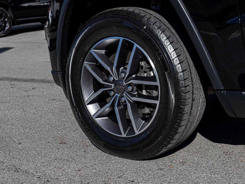 used 2022 Jeep Grand Cherokee car, priced at $24,450