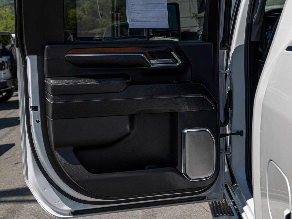 used 2024 GMC Sierra 2500 car, priced at $71,450