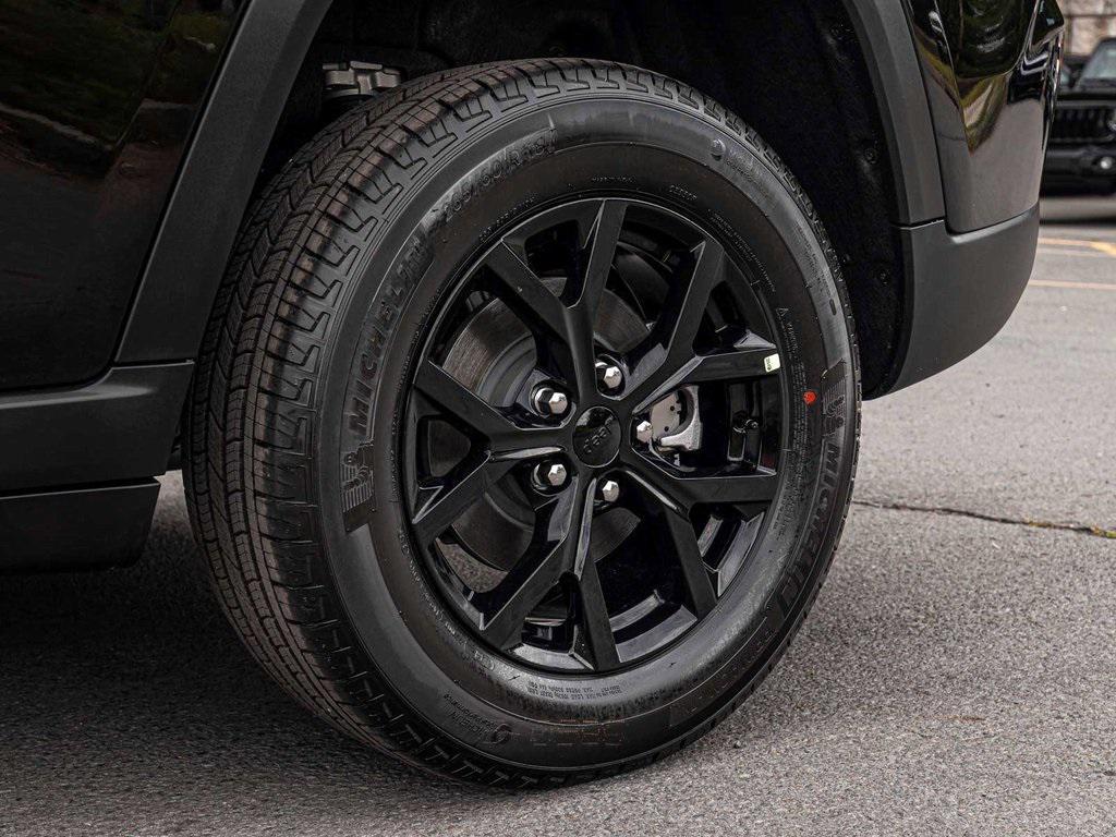 new 2025 Jeep Grand Cherokee car, priced at $42,830