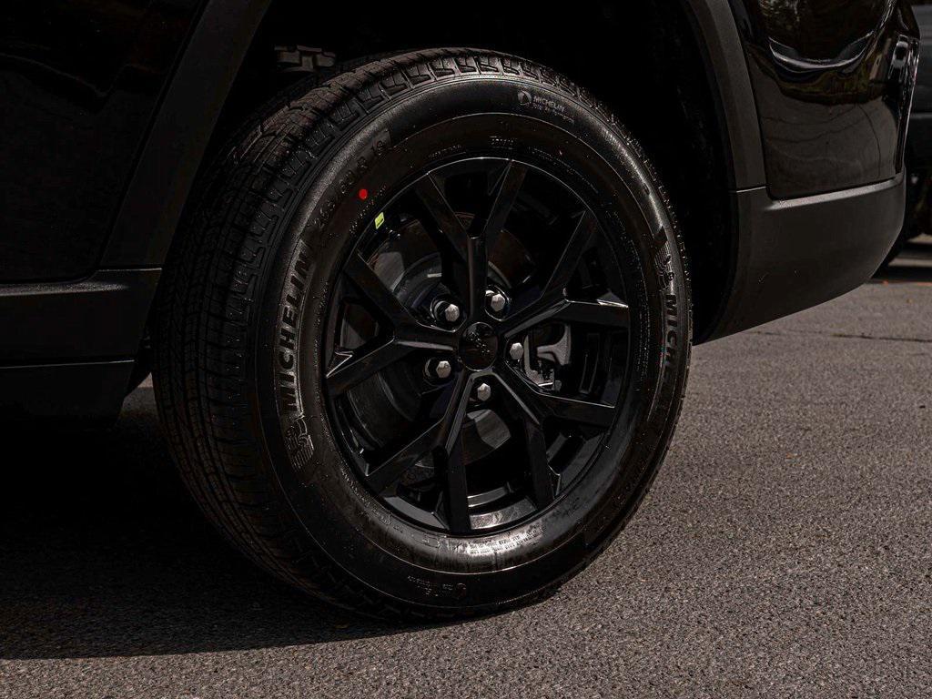 new 2025 Jeep Grand Cherokee L car, priced at $44,409