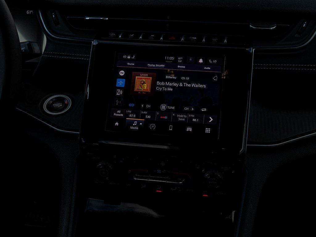 new 2025 Jeep Grand Cherokee car, priced at $45,009