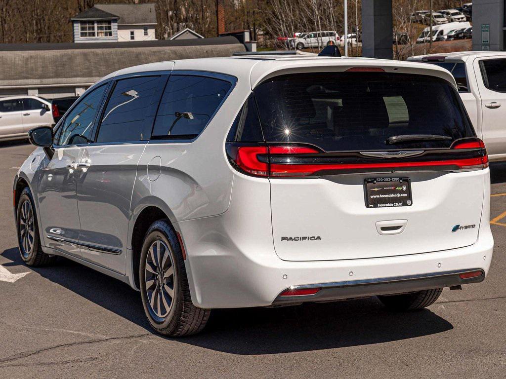 used 2023 Chrysler Pacifica Hybrid car, priced at $27,240