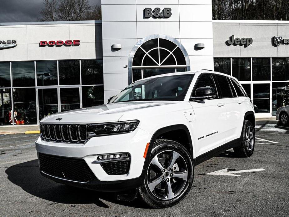 new 2024 Jeep Grand Cherokee 4xe car, priced at $62,940