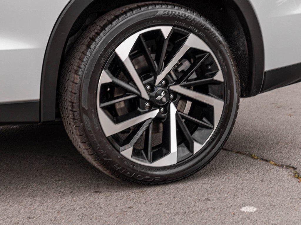 used 2024 Mitsubishi Outlander car, priced at $22,450