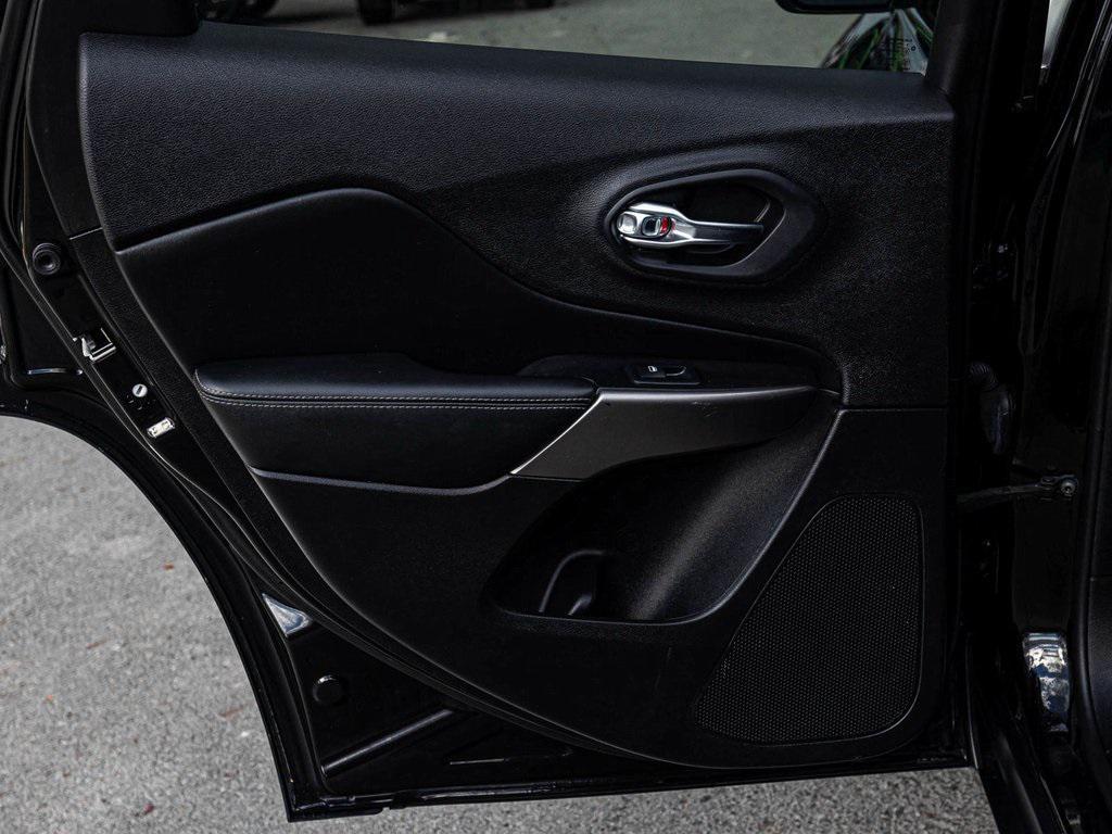 used 2020 Jeep Cherokee car, priced at $17,450