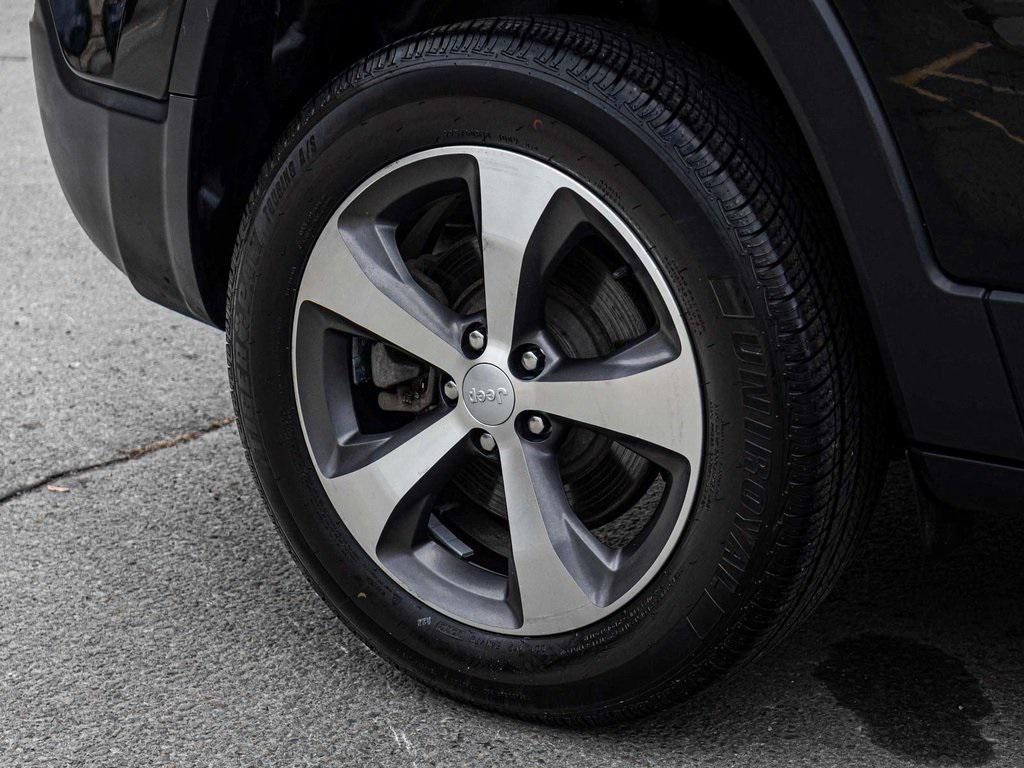 used 2020 Jeep Cherokee car, priced at $17,450