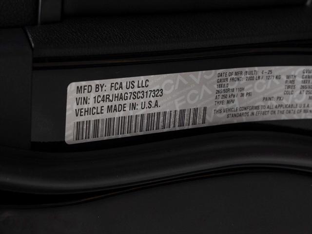 new 2025 Jeep Grand Cherokee car