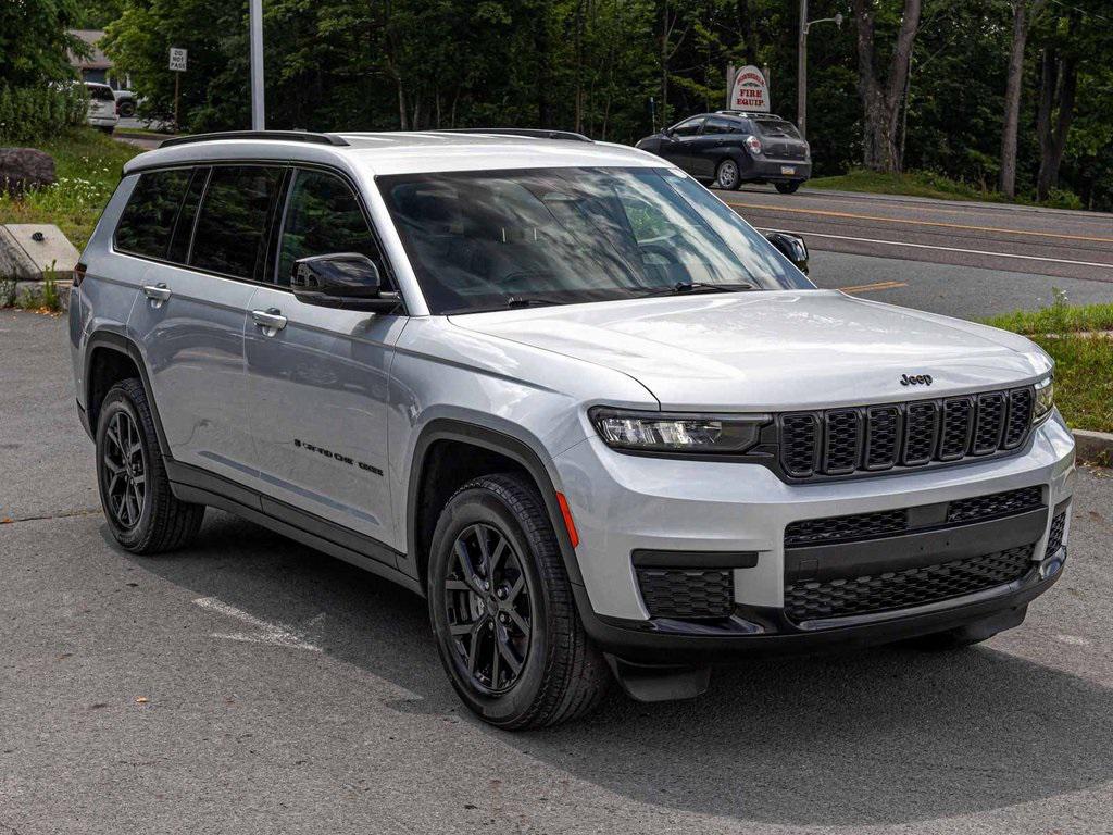 used 2024 Jeep Grand Cherokee L car, priced at $32,990
