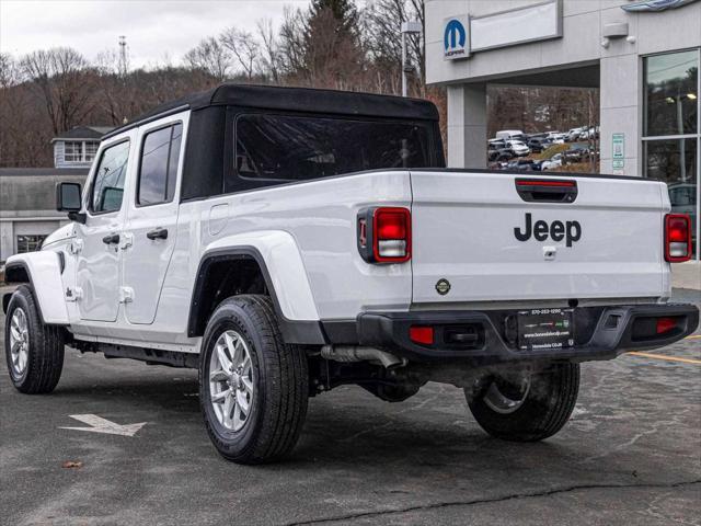 used 2023 Jeep Gladiator car, priced at $38,490