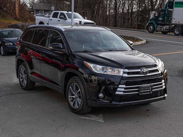 used 2019 Toyota Highlander car, priced at $25,490